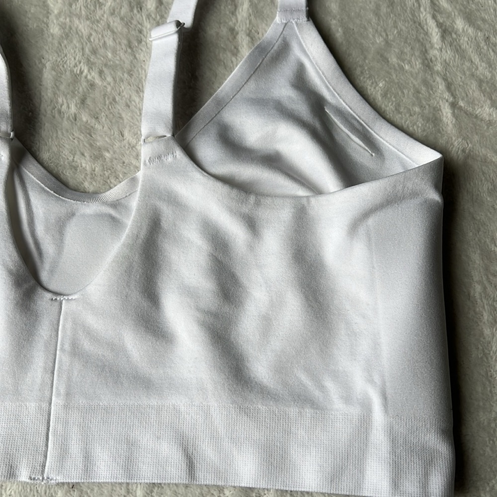 True & Co Soft Form V-Neck Adjustable Strap Bra - Picture 12 of 14